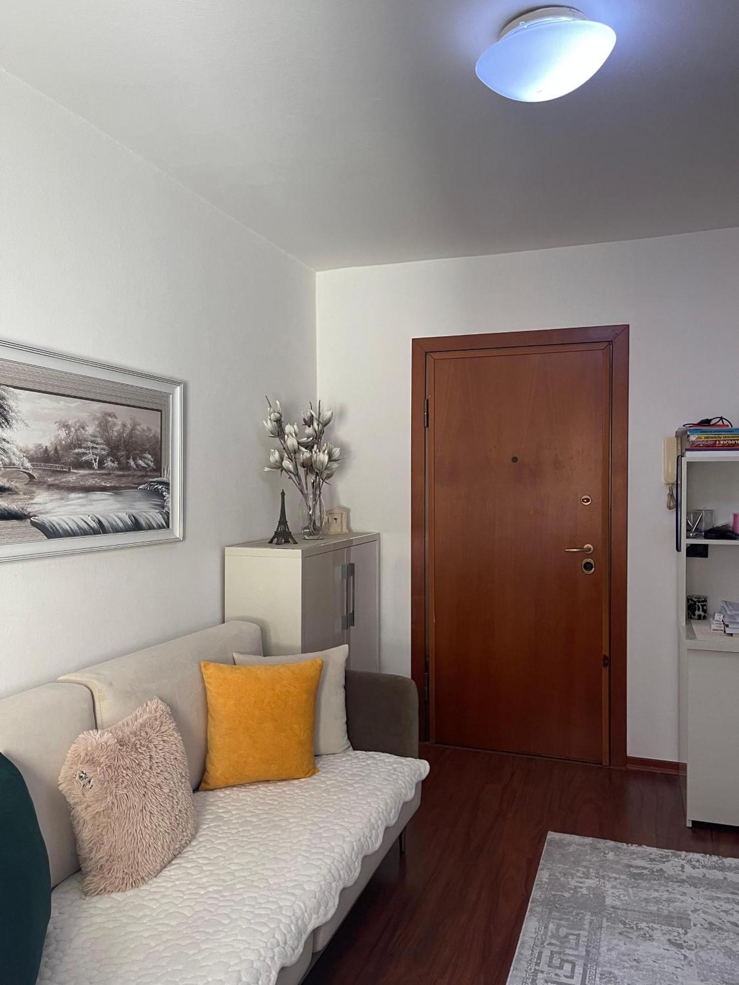 Sky Center Apartment Tirana Esterno foto